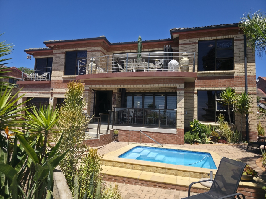 3 Bedroom Property for Sale in Wavecrest Eastern Cape